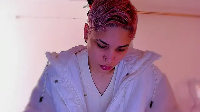 Charlee pink online show from December 20, 4:03 pm