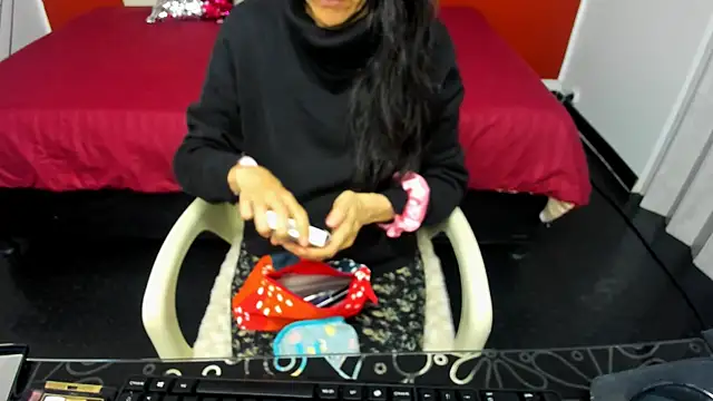 Snapshot of Abrillee1 chatting on January 20, 7:46 pm Abrillee1 online show from January 20, 7:46 pm