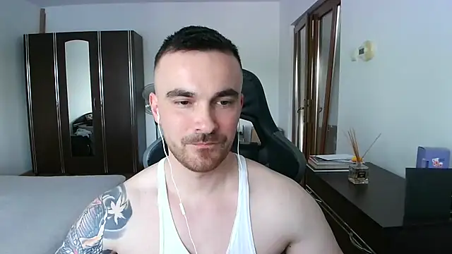 Snapshot of mu5clemania2 chatting on May 19, 2:56 pm mu5clemania2 online show from May 19, 2:56 pm