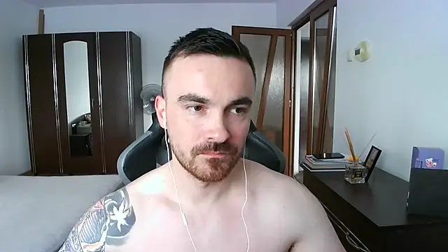 Snapshot of mu5clemania2 chatting on May 27, 1:52 pm mu5clemania2 online show from May 27, 1:52 pm