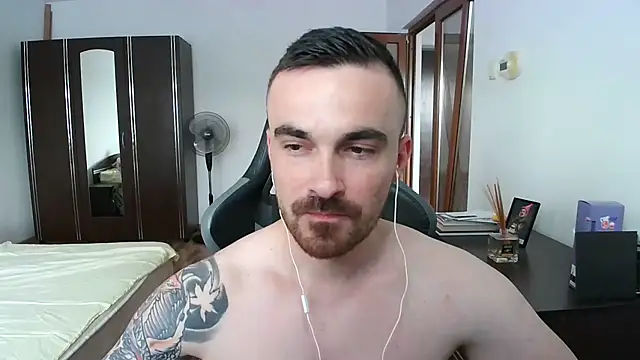 Snapshot of mu5clemania2 chatting on June 23, 12:47 pm mu5clemania2 online show from June 23, 12:47 pm