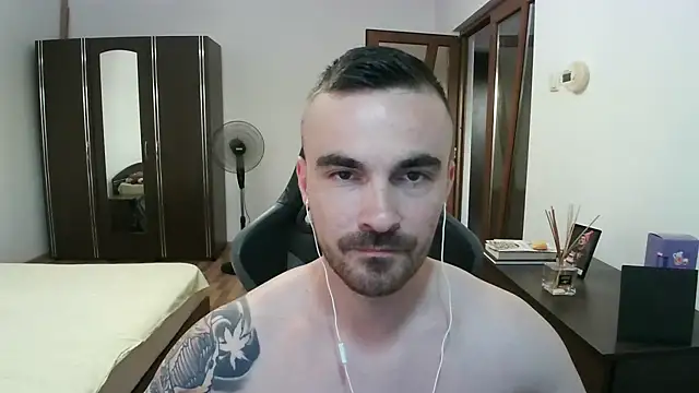 Snapshot of mu5clemania2 chatting on July 20, 5:37 pm mu5clemania2 online show from July 20, 5:37 pm