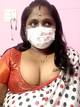 Snapshot of rithikka chatting on November 19, 4:40 pm rithikka online show from November 19, 4:40 pm