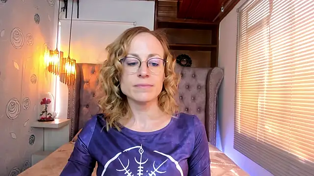 Snapshot of SammySanders chatting on February 4, 7:11 pm SammySanders online show from February 4, 7:11 pm