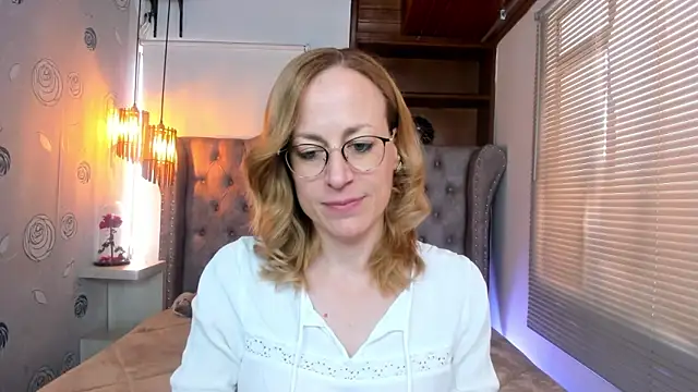 Snapshot of SammySanders chatting on February 7, 4:35 pm SammySanders online show from February 7, 4:35 pm