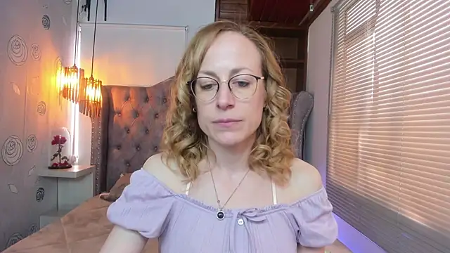 Snapshot of SammySanders chatting on February 18, 4:26 pm SammySanders online show from February 18, 4:26 pm