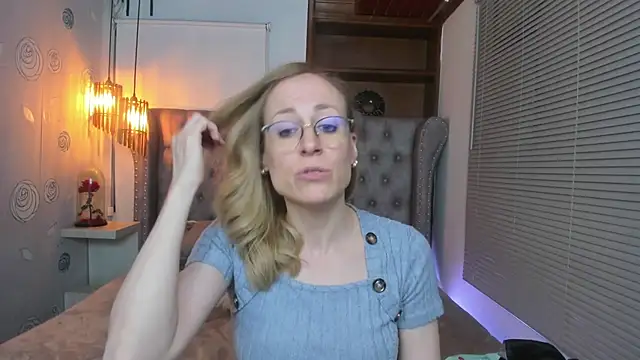 Snapshot of SammySanders chatting on March 21, 11:12 pm SammySanders online show from March 21, 11:12 pm