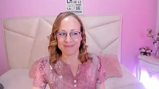 Snapshot of SammySanders chatting on September 8, 5:12 pm SammySanders online show from September 8, 5:12 pm