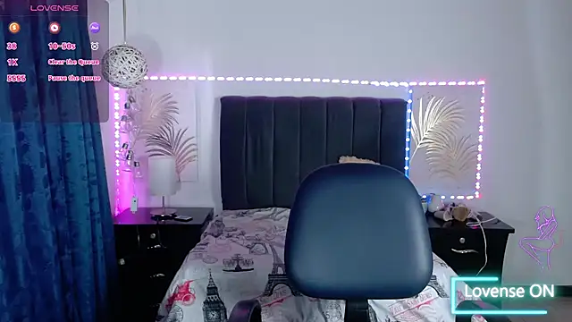 Snapshot of Julietacollins06 chatting on February 1, 2:34 pm Julietacollins06 online show from February 1, 2:34 pm