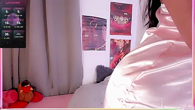 SweetPrincessS online show from March 11, 2:17 am