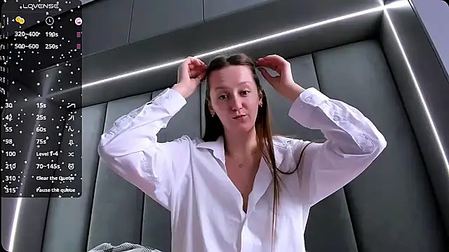 Snapshot of DreameSoul chatting on February 21, 9:32 am DreameSoul online show from February 21, 9:32 am