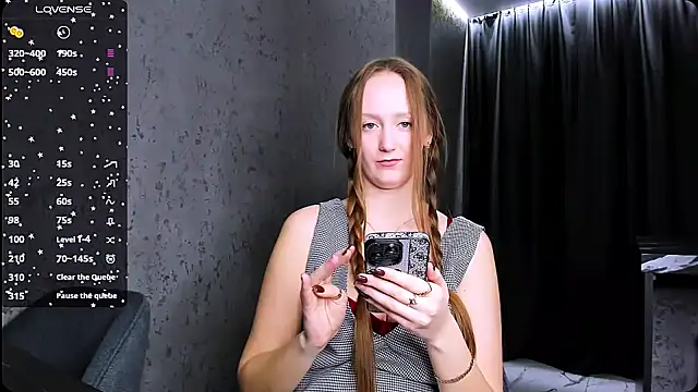 Snapshot of DreameSoul chatting on February 22, 2:04 pm DreameSoul online show from February 22, 2:04 pm