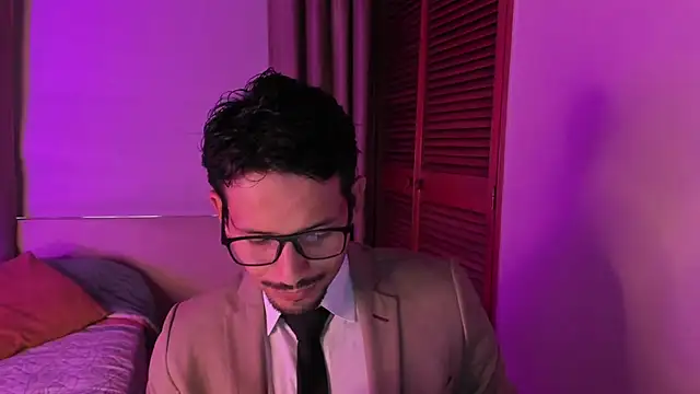 Snapshot of Nicholasrodrii chatting on February 18, 9:11 pm Nicholasrodrii online show from February 18, 9:11 pm
