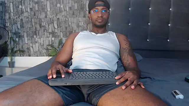 Snapshot of Joseephjackson chatting on June 2, 1:57 pm Joseephjackson online show from June 2, 1:57 pm