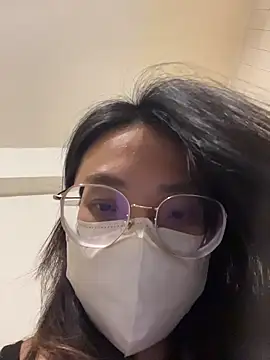 yourbootygirl online show from December 3, 2:15 pm