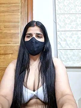 Snapshot of aaliya_bhattt chatting on October 29, 2:41 pm aaliya bhattt online show from October 29, 2:41 pm