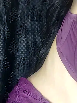 Snapshot of baby_soni78690 chatting on March 18, 10:58 pm baby soni78690 online show from March 18, 10:58 pm