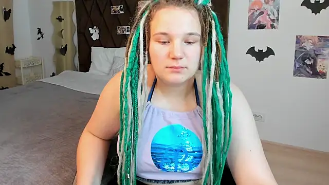 GloriaHylivi online show from December 21, 8:32 pm