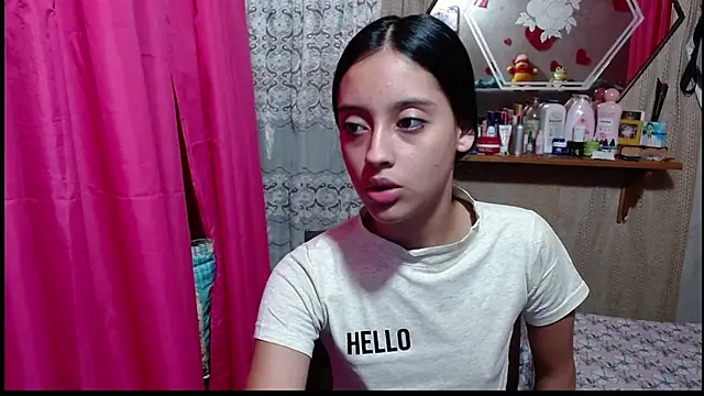 Lunawillis online show from February 15, 9:44 pm