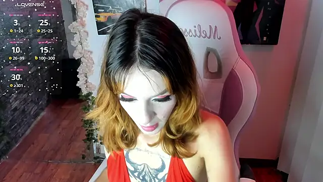 Snapshot of katt__black__ chatting on October 4, 8:51 pm katt black online show from October 4, 8:51 pm