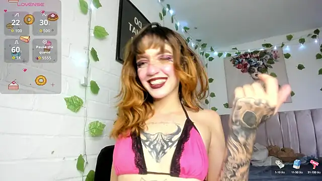 Snapshot of katt__black__ chatting on November 28, 9:17 pm katt black online show from November 28, 9:17 pm