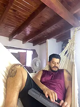 Snapshot of AndresSmith__ chatting on May 21, 9:11 pm AndresSmith online show from May 21, 9:11 pm