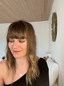 Snapshot of Milla__one chatting on January 29, 12:35 pm Milla one online show from January 29, 12:35 pm