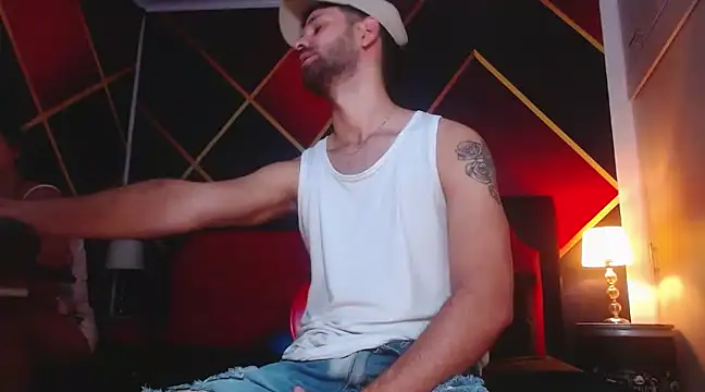 Snapshot of CindyandCarlo chatting on January 11, 7:59 pm CindyandCarlo online show from January 11, 7:59 pm