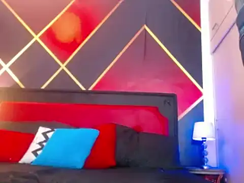 Snapshot of CindyandCarlo chatting on February 5, 3:52 pm CindyandCarlo online show from February 5, 3:52 pm