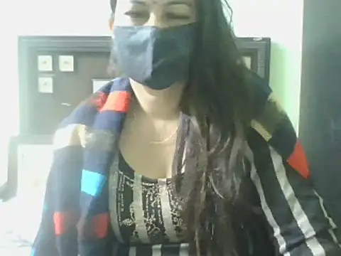 couplesuni online show from February 5, 5:09 am