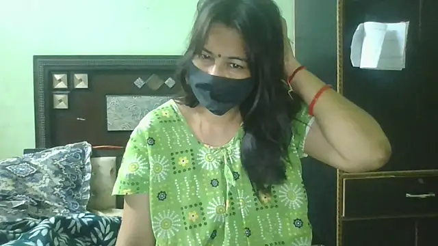 couplesuni online show from May 4, 2:07 am