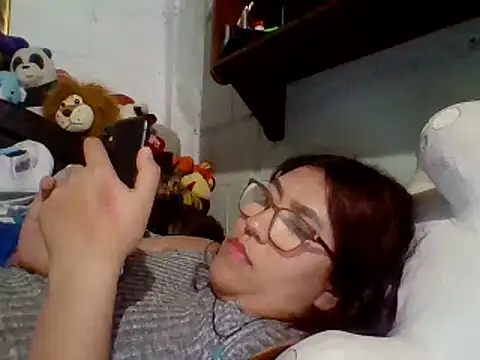 Snapshot of dafne19_ chatting on February 4, 8:02 am dafne19 online show from February 4, 8:02 am