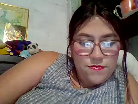 Snapshot of dafne19_ chatting on February 5, 5:20 am dafne19 online show from February 5, 5:20 am