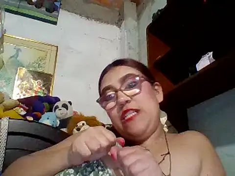 Snapshot of dafne19_ chatting on February 9, 6:01 am dafne19 online show from February 9, 6:01 am