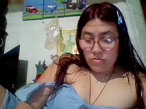Snapshot of dafne19_ chatting on February 13, 3:50 am dafne19 online show from February 13, 3:50 am