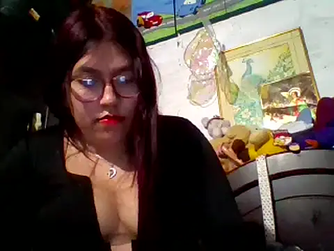 Snapshot of dafne19_ chatting on February 17, 3:47 am dafne19 online show from February 17, 3:47 am