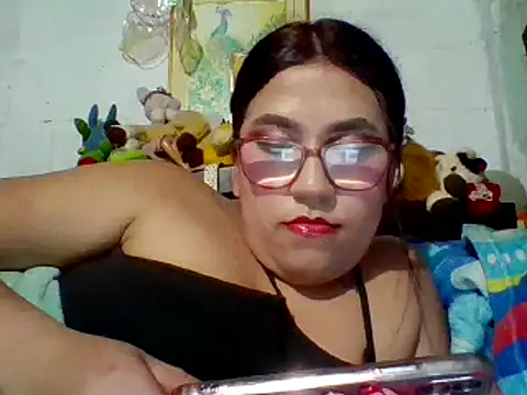 Snapshot of dafne19_ chatting on February 18, 6:48 am dafne19 online show from February 18, 6:48 am