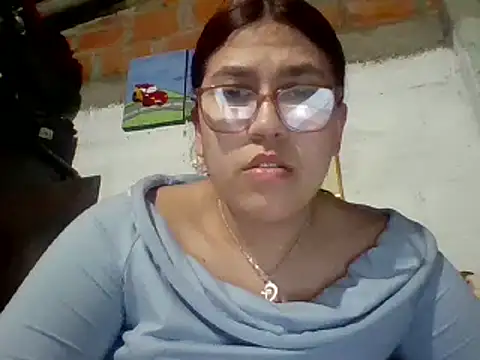 Snapshot of dafne19_ chatting on February 20, 3:45 am dafne19 online show from February 20, 3:45 am