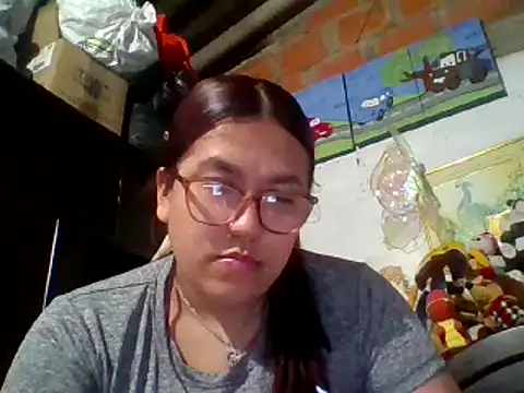 Snapshot of dafne19_ chatting on March 18, 7:08 am dafne19 online show from March 18, 7:08 am