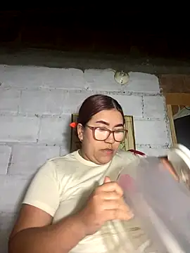 Snapshot of dafne19_ chatting on October 11, 5:17 am dafne19 online show from October 11, 5:17 am