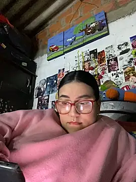 Snapshot of dafne19_ chatting on October 25, 5:15 am dafne19 online show from October 25, 5:15 am