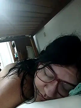 Snapshot of dafne19_ chatting on November 2, 6:49 am dafne19 online show from November 2, 6:49 am