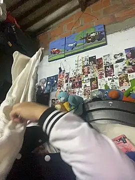 Snapshot of dafne19_ chatting on November 18, 5:01 am dafne19 online show from November 18, 5:01 am