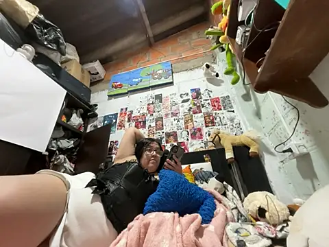Snapshot of dafne19_ chatting on June 15, 3:09 am dafne19 online show from June 15, 3:09 am