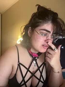 Snapshot of yudrayeb chatting on January 21, 1:29 am yudrayeb online show from January 21, 1:29 am