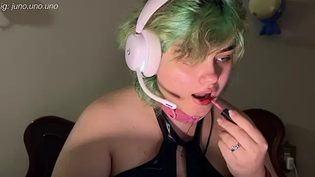 Snapshot of yudrayeb chatting on February 20, 12:08 am yudrayeb online show from February 20, 12:08 am