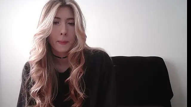 ErikaShyy online show from October 30, 10:16 am