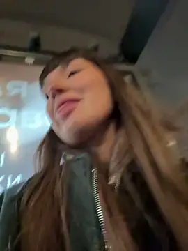 Snapshot of Sophie_Avory chatting on November 13, 9:03 pm Sophie Avory online show from November 13, 9:03 pm