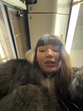 Snapshot of Sophie_Avory chatting on February 3, 4:45 pm Sophie Avory online show from February 3, 4:45 pm