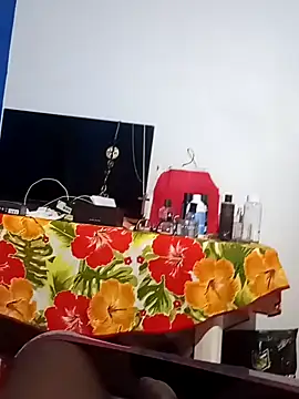 Snapshot of Jeanlaurent972 chatting on March 18, 2:04 am Jeanlaurent972 online show from March 18, 2:04 am